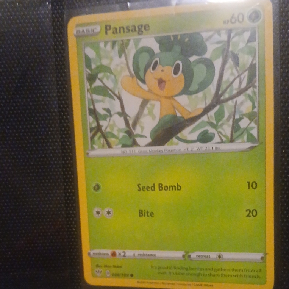 Pokemon Pansage Trading Card - Green, Yellow